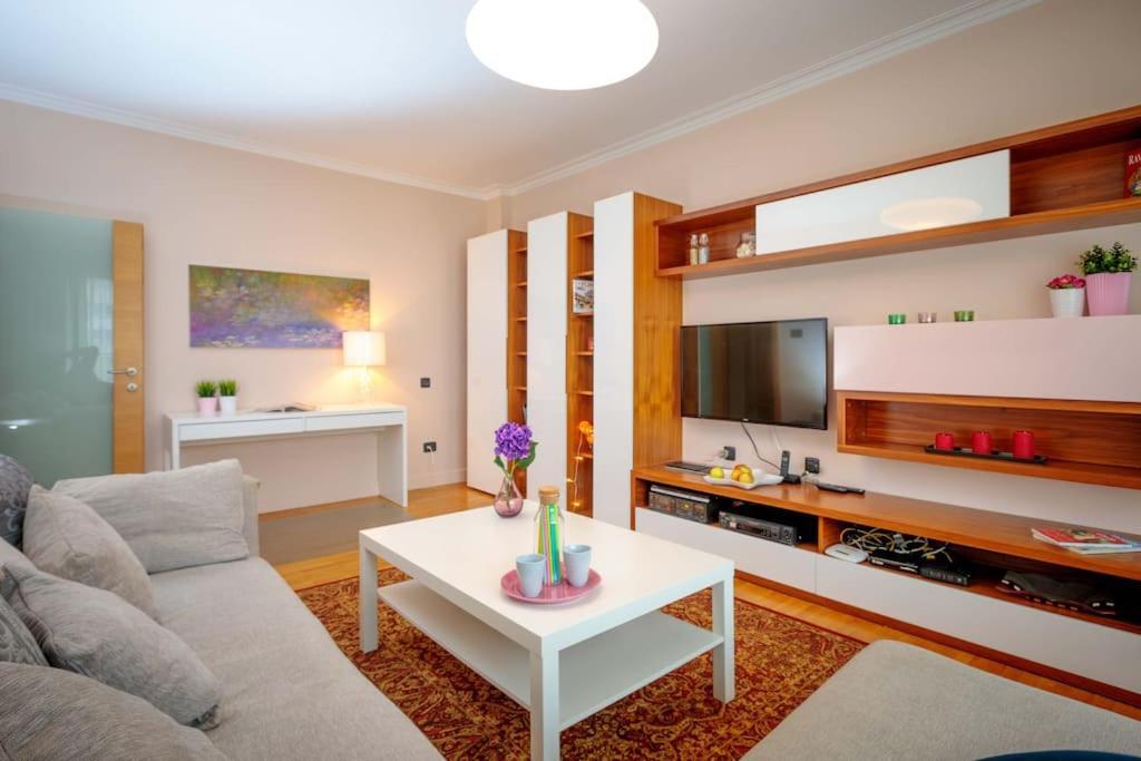 Green Apartment - Top Location, Near City Center! Sofie Exteriér fotografie