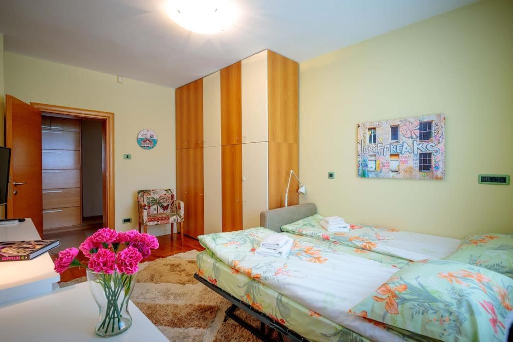 Green Apartment - Top Location, Near City Center! Sofie Exteriér fotografie