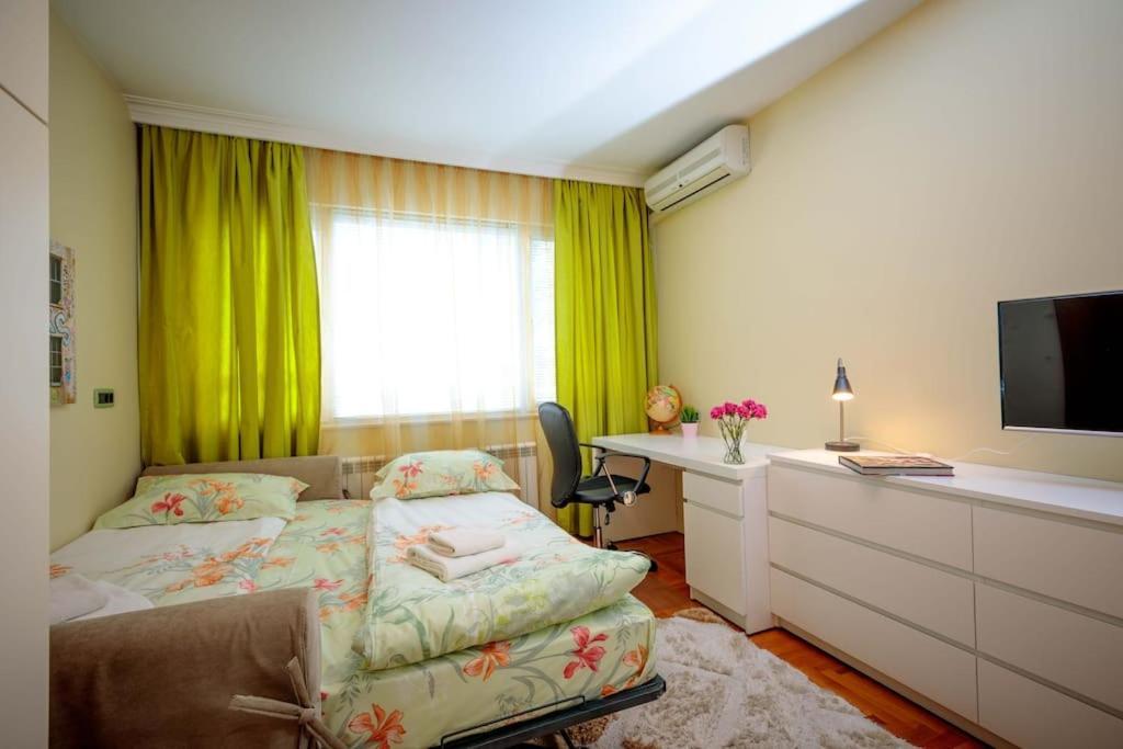 Green Apartment - Top Location, Near City Center! Sofie Exteriér fotografie